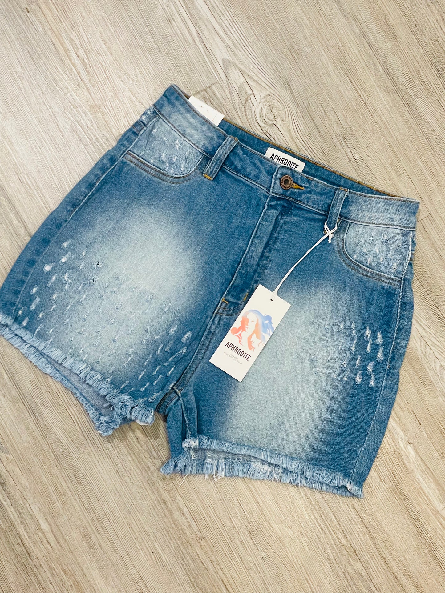 Lilliane Shorts