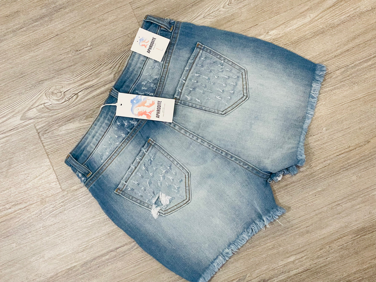 Lilliane Shorts